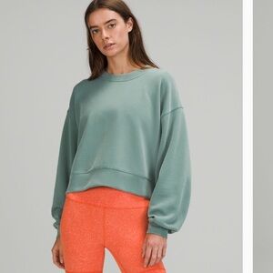 Women’s Lululemon Perfectly Oversized Crop Crew - Softstreme - Size 8